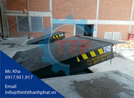 Sàn nâng cơ khí cho xe nâng lên container