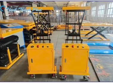 Bàn nâng điện 500kg với thùng chứa bình ắc quy tiện lợi